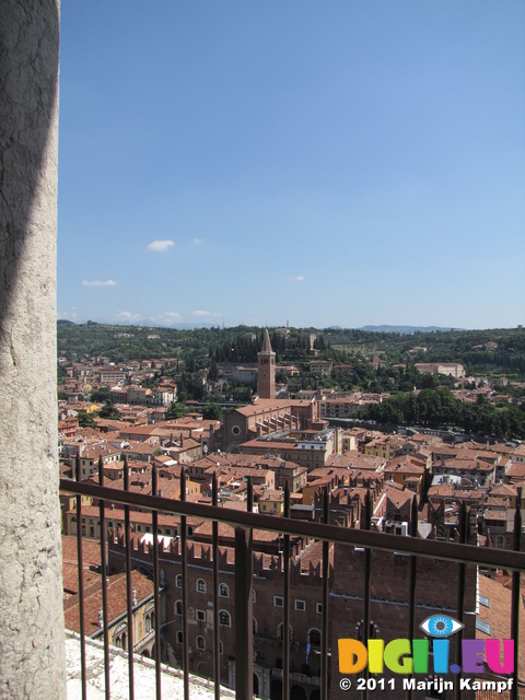 SX19217 Column and view towards Castel San Pietro from Lamberti Tower, Verona, Italy